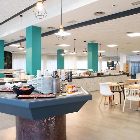 Lloret Santa Rosa By Pierre & Отель