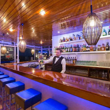 Отель Lloret Santa Rosa By Pierre & 4*