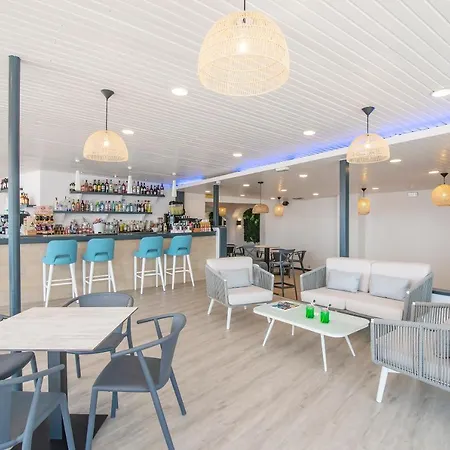 Lloret Santa Rosa By Pierre & 4* 료렛 드 마르