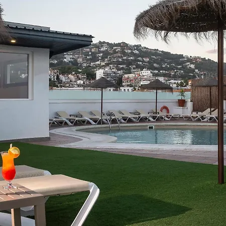 Lloret Santa Rosa By Pierre & فندق يوريت دي مار