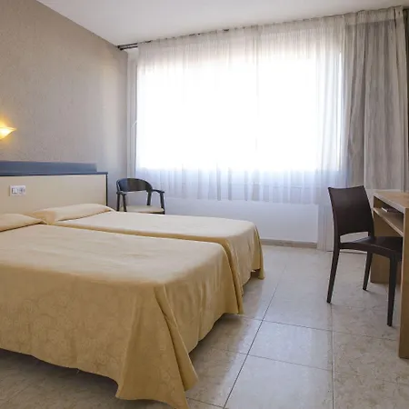 Lloret Santa Rosa By Pierre & Ξενοδοχείο 4*