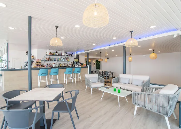 Lloret Santa Rosa By Pierre & Отель Льорет-де-Мар