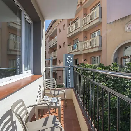 Lloret Santa Rosa By Pierre & 4* يوريت دي مار
