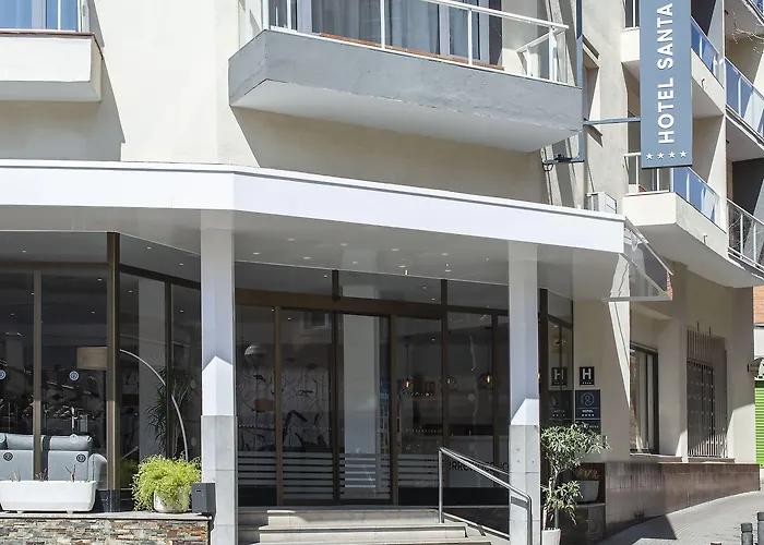 Lloret Santa Rosa By Pierre &